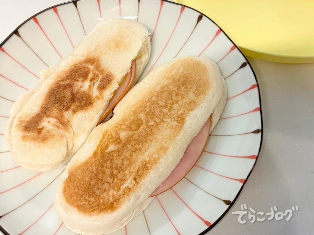 米粉パンで作ったパニーニ